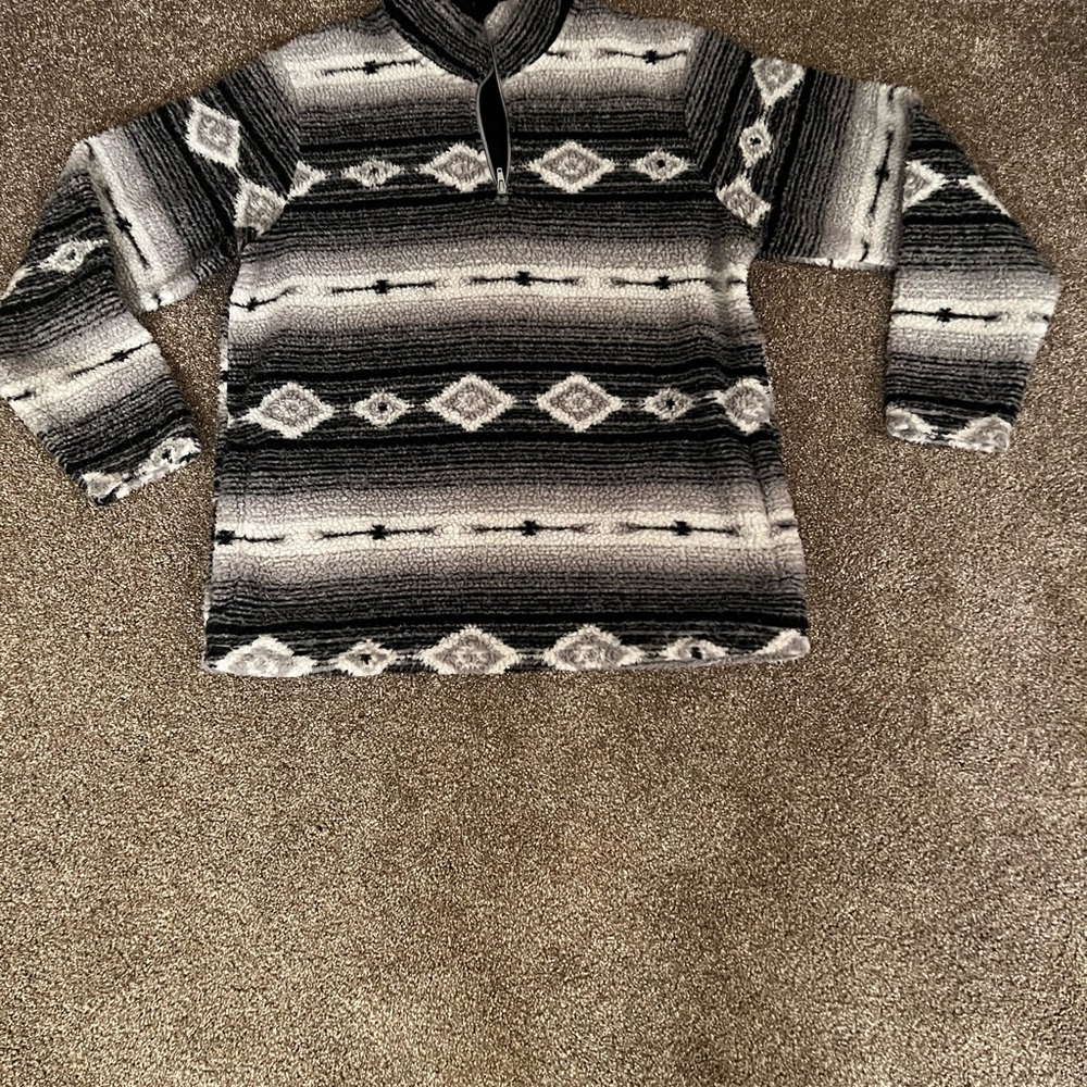 Wrangler Men's Black and White Zip-Up Sweater Size M